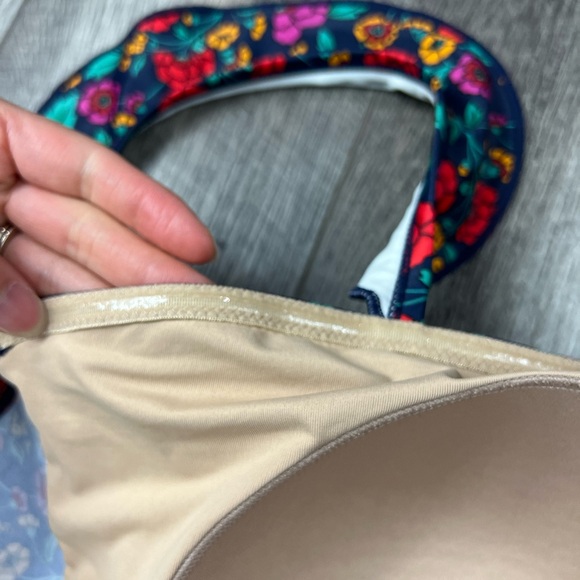 Summersalt‎ Ruffle Oasis Bikini Top - Picture 10 of 13